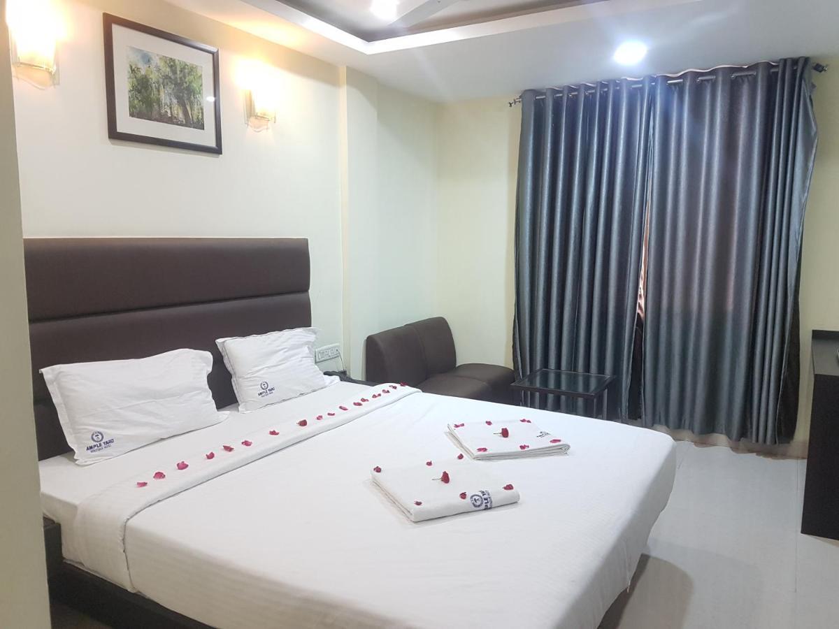 Ample Yard Hotel Chennai Exterior foto