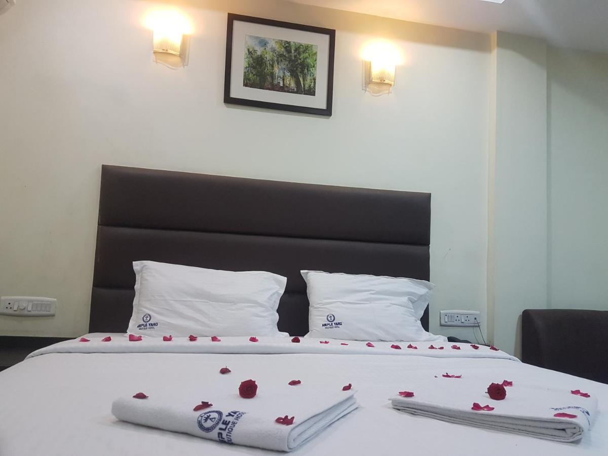 Ample Yard Hotel Chennai Exterior foto